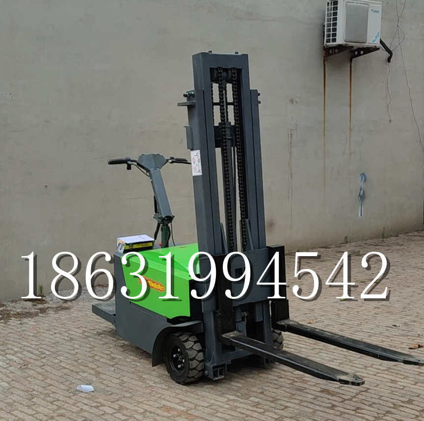 盖州市优程全电动叉车插腿式堆高车液压装卸车1.5吨升高小型站驾式铲车
