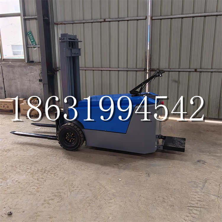 盖州市全电动叉车插腿式堆高车液压装卸车1.5吨升高小型站驾式铲车